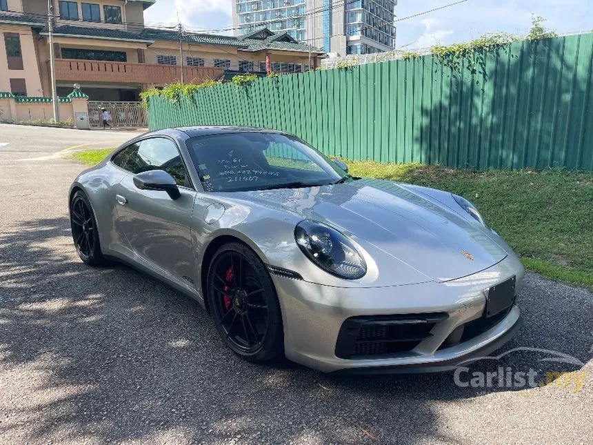 2022 Porsche 911 Carrera GTS Coupe
