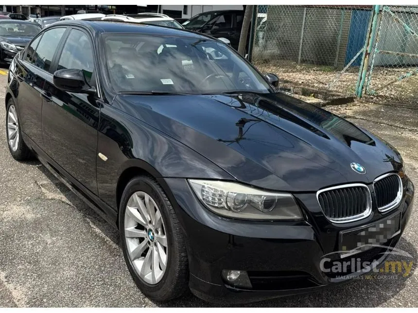 2010 BMW 320i Sedan