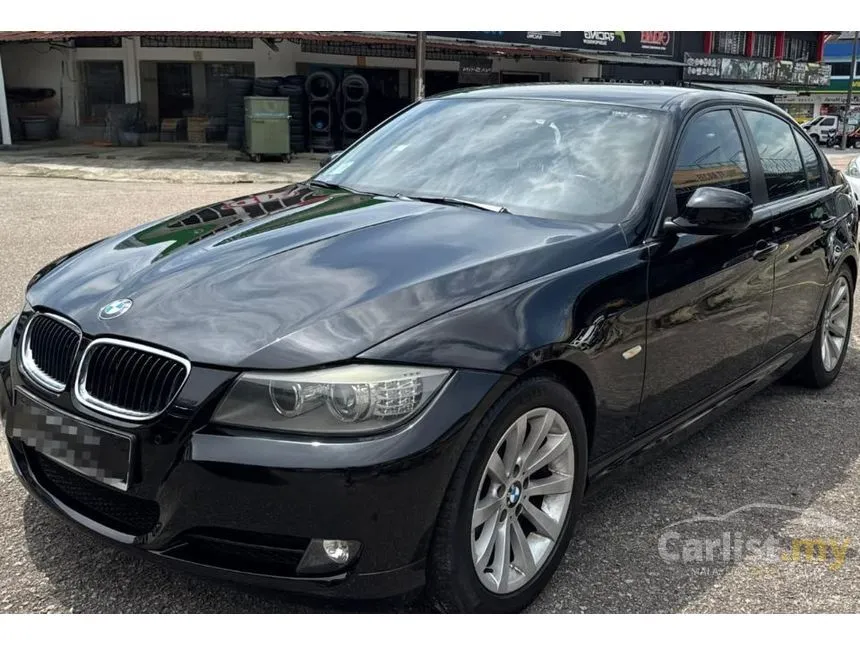 2010 BMW 320i Sedan