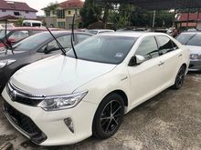 2015 Toyota Camry 2.5 Hybrid Sedan