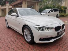 2016 BMW 318i 1.5 Luxury Sedan , F/Service , Under Warranty