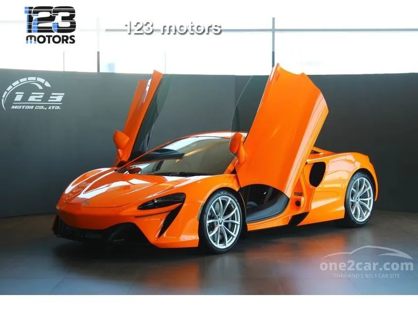 2023 McLaren Artura Coupe