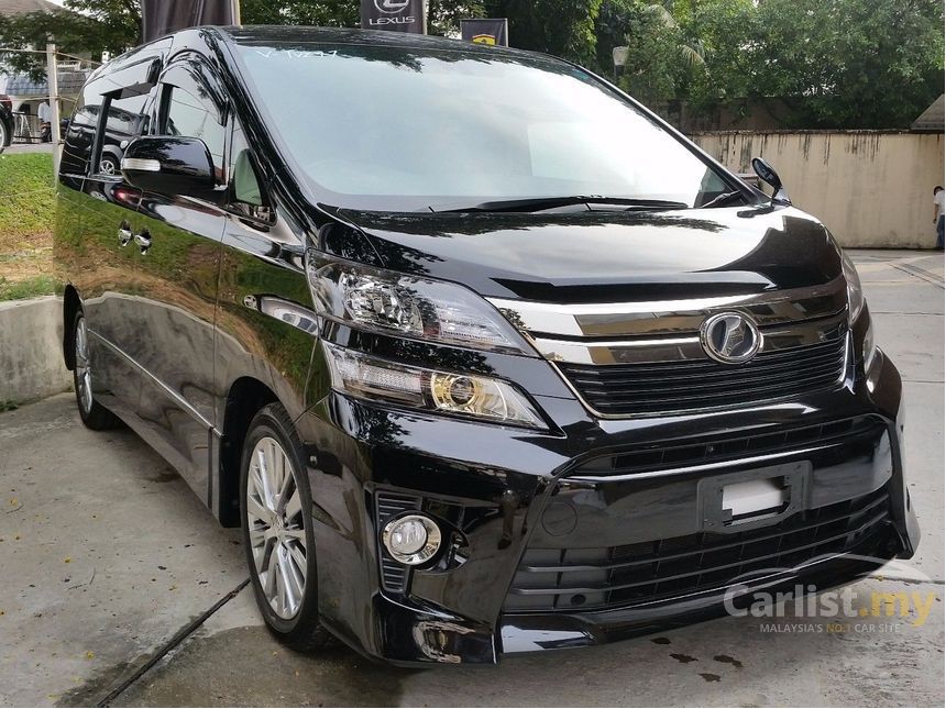 Toyota vellfire 2013