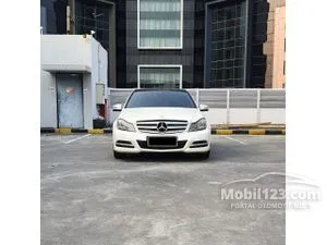2011 Mercedes-Benz C300 3.0 Avantgarde Sedan