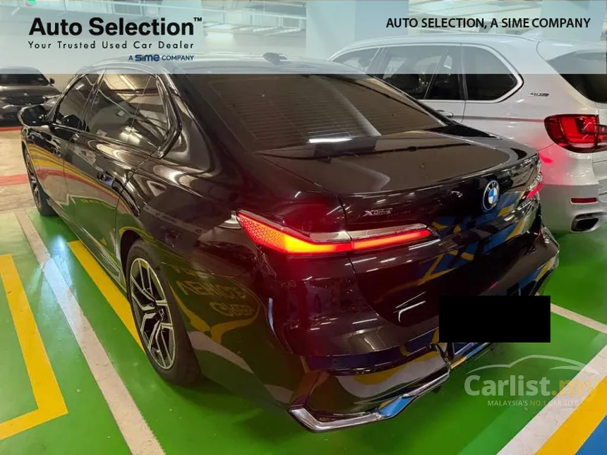 2024 BMW 750e xDrive M Sport Pure Excellence Sedan