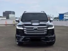 2023 Toyota Land Cruiser 3.3 300 VX-R SUV 4x4 AT Black on Black Odo 16 Rb (Faktur 2024) TERMURAH