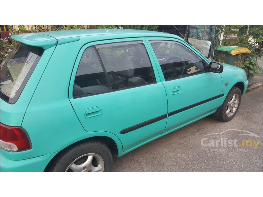 1995 Daihatsu Charade Espri Hatchback