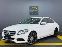 2017 Mercedes-Benz C200 2.0 Avantgarde Sedan LOW MILEAGE / MEMORY SEAT / REVERSE CAMERA / WARRANTY