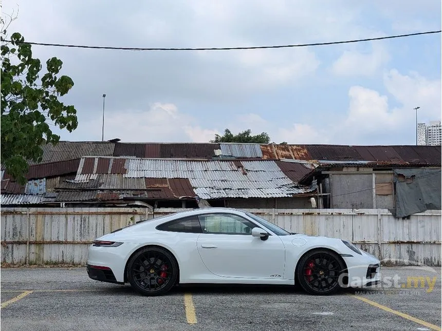 2022 Porsche 911 Carrera GTS Coupe