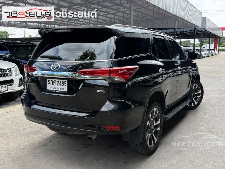 2016 Toyota FORTUNER V SUV