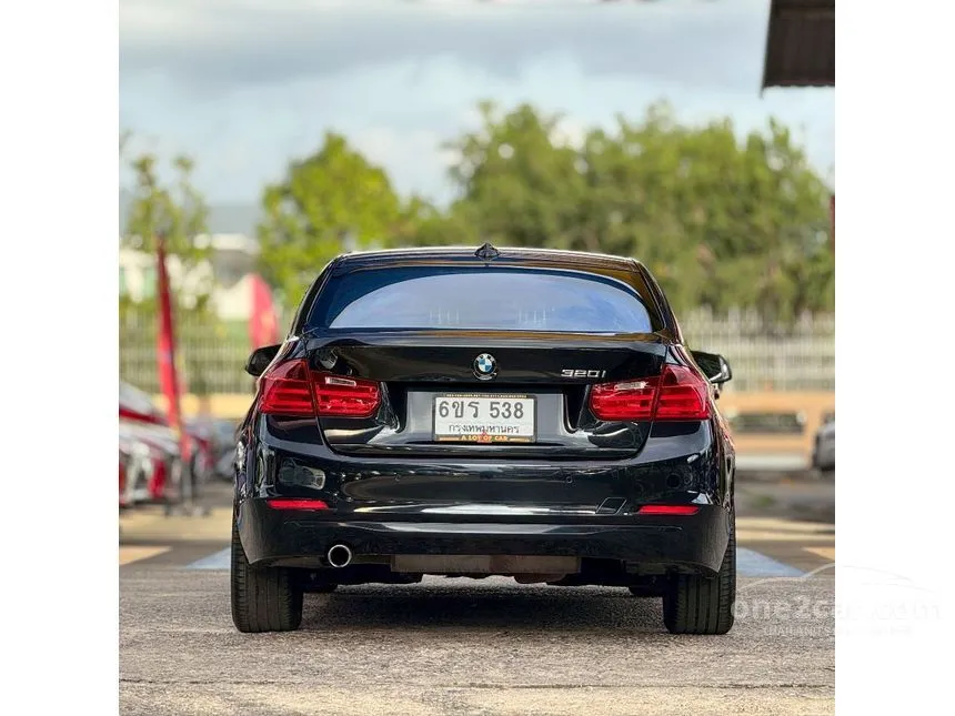 2015 BMW 320i Sedan