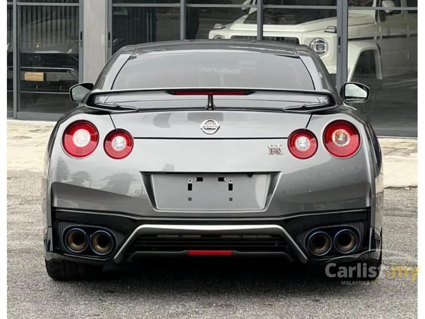 2021 Nissan GT-R Coupe