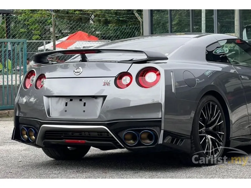 2021 Nissan GT-R Coupe