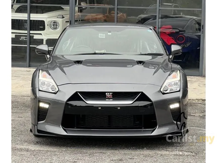 2021 Nissan GT-R Coupe