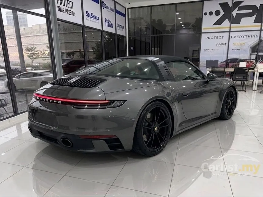 2023 Porsche 911 Targa 4 GTS Convertible