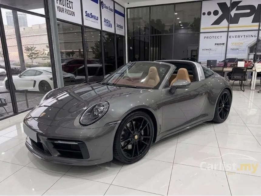 2023 Porsche 911 Targa 4 GTS Convertible