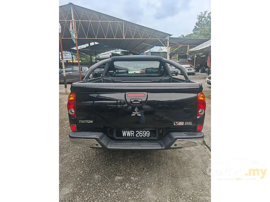2012 Mitsubishi Triton VGT Dual Cab 4X4 Pickup