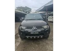 2012 Mitsubishi Triton 2.5 VGT Dual Cab 4X4 Pickup