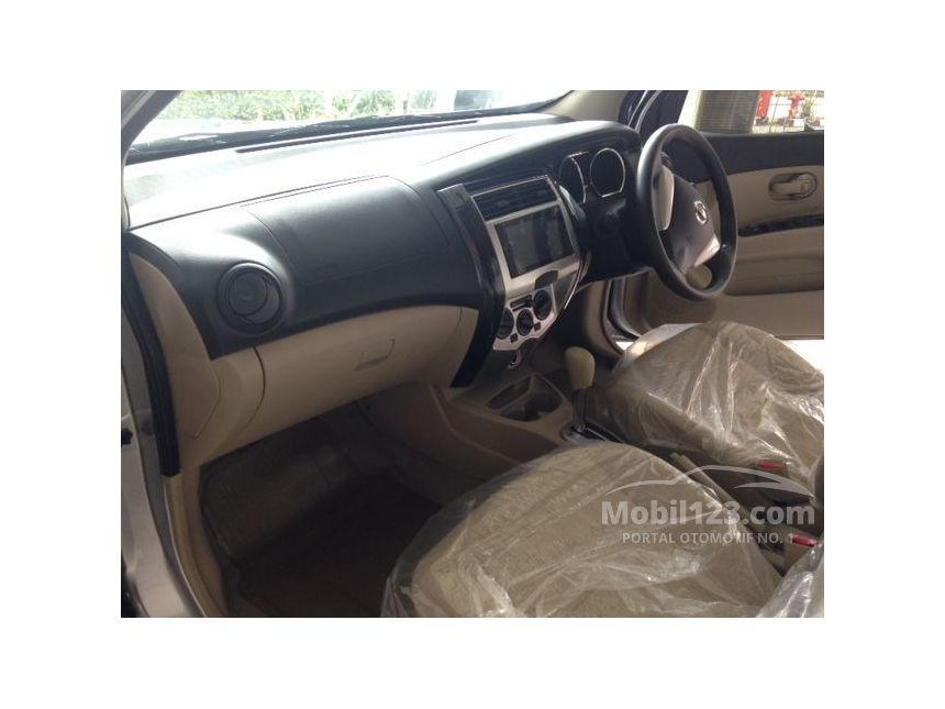 Jual Mobil Nissan Grand Livina 2017 XV 1.5 di DKI Jakarta 