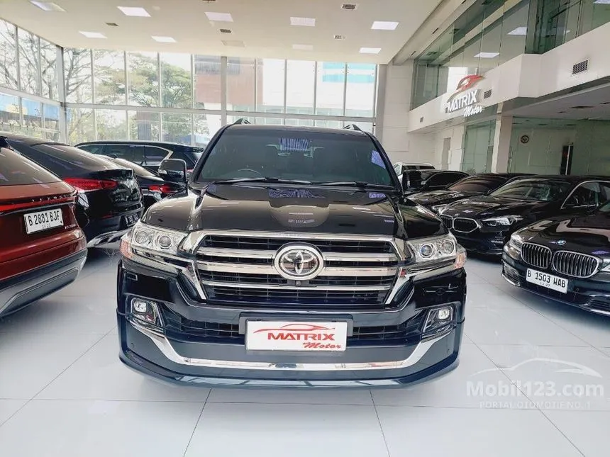 Jual Mobil Toyota Land Cruiser 2016 Full Spec E VX 4.5 di DKI Jakarta Automatic SUV Hitam Rp 1.530.000.000