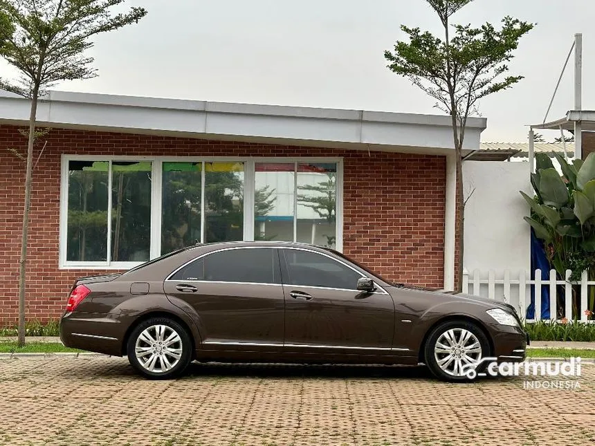 2012 Mercedes-Benz E200 CGI Sedan