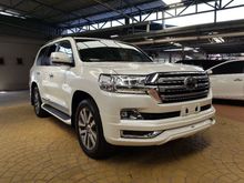 2018 Toyota Land Cruiser 4.6 ZX Sunroof Pre-Crash Push Start Power Boot Surround Cam Side Step Xenon LED Running Light Power Boot Elec Leather Seat