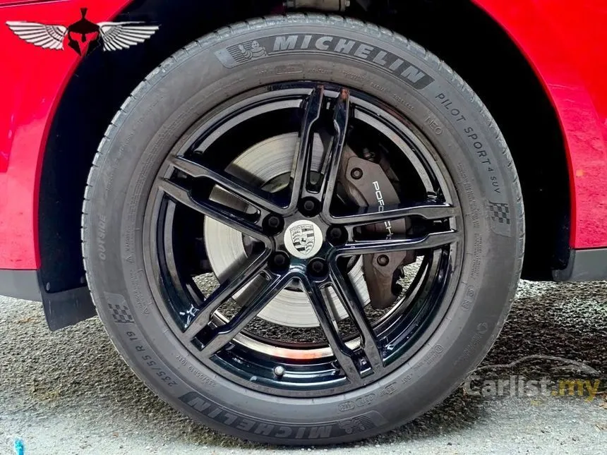 2022 Porsche Macan SUV