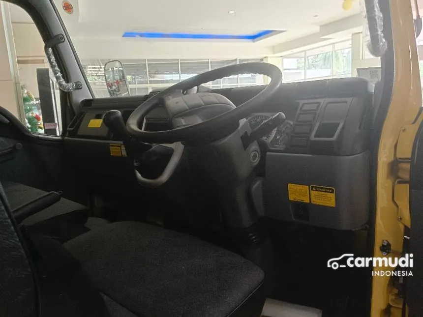 2024 Mitsubishi Canter FE 71 L Trucks