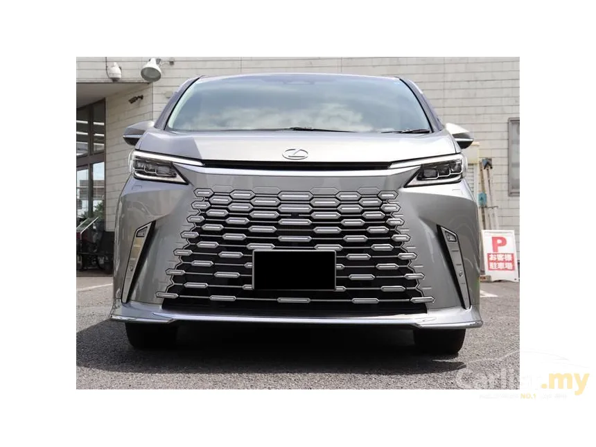 2025 Lexus LM 500h Version L 6 Seater MPV