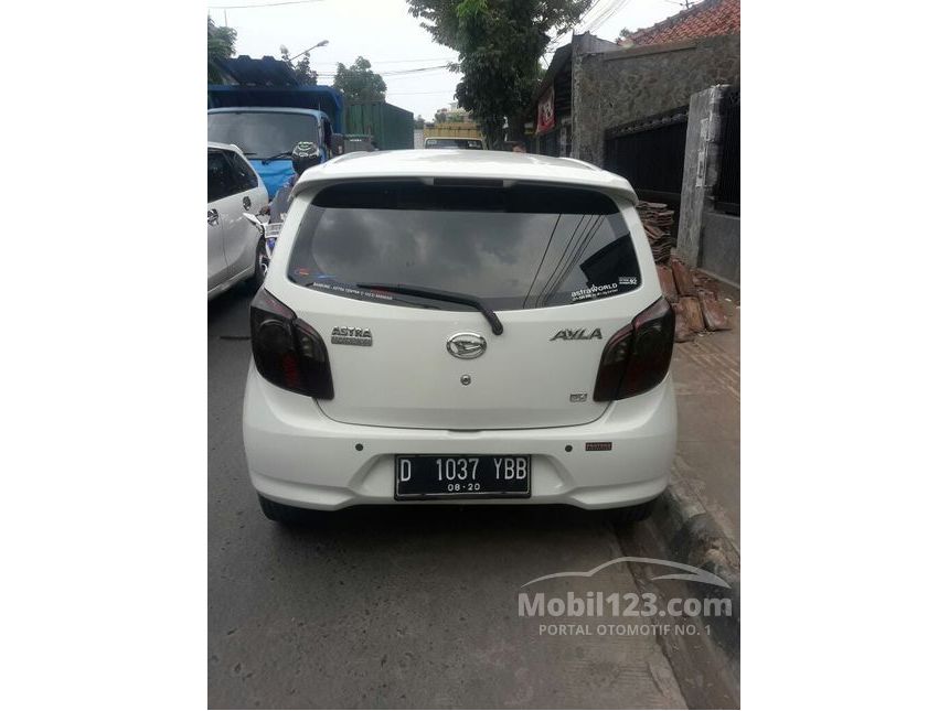 Jual Mobil Daihatsu Ayla 2015 X 1.0 di Jawa Barat Manual 