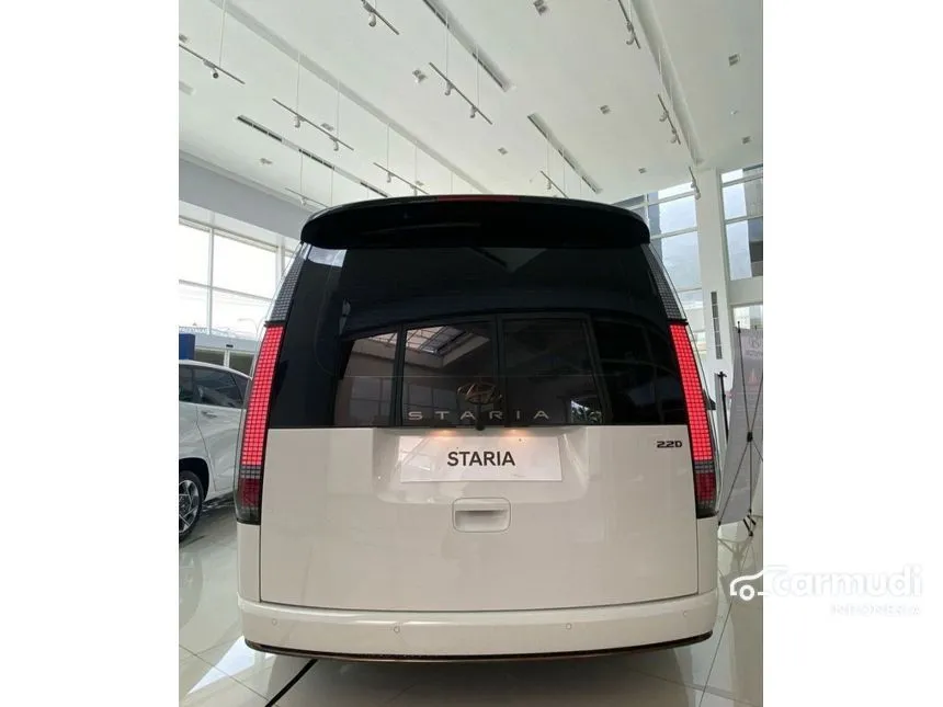 2024 Hyundai Staria Signature 7 Wagon