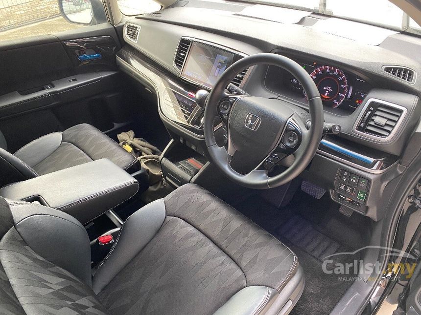 Recon 2018 Honda Odyssey 2.4 EX Absolute Facelift Model Surround 4Cam LKAS Adaptive Cruise