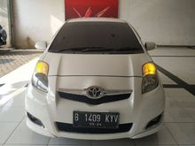 2011 Toyota Yaris 1.5 E matik putih DP 7.000.000