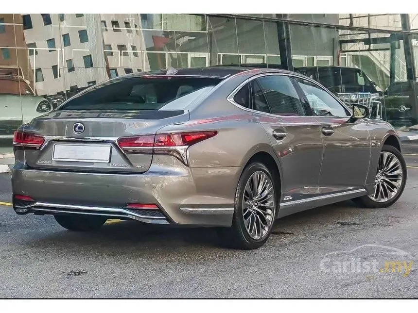 2018 Lexus LS 500h Sedan