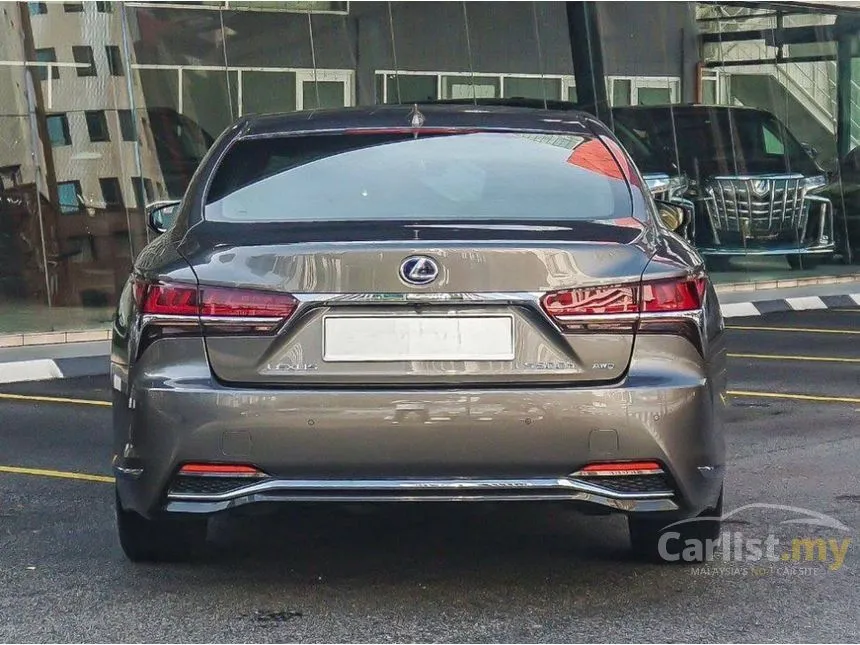 2018 Lexus LS 500h Sedan