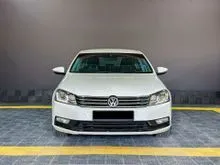2015 Volkswagen Passat 1.8 TSI FACELIFT PUSH START LEATHER SEAT POWER SEAT BI-XENON HEADLAMPS DUAL ZONE CLIMATE  MULTIFUNCTION STEERING