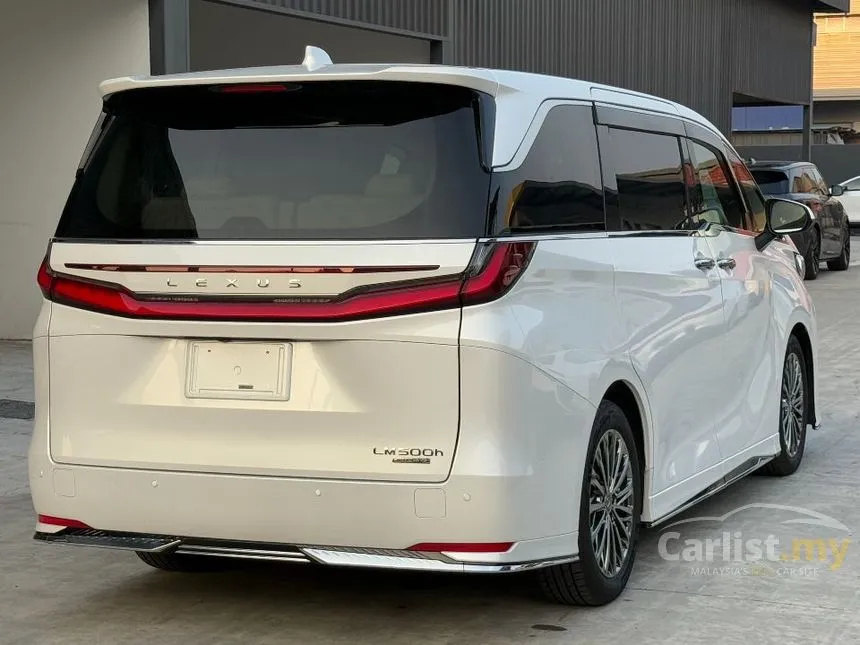 2025 Lexus LM 500h Version L 6 Seater MPV