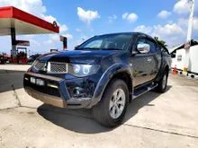 Mitsubishi Triton 2.5 VGT GS Dual Cab 4X4 2013 Pickup Turbo engine Sunroof