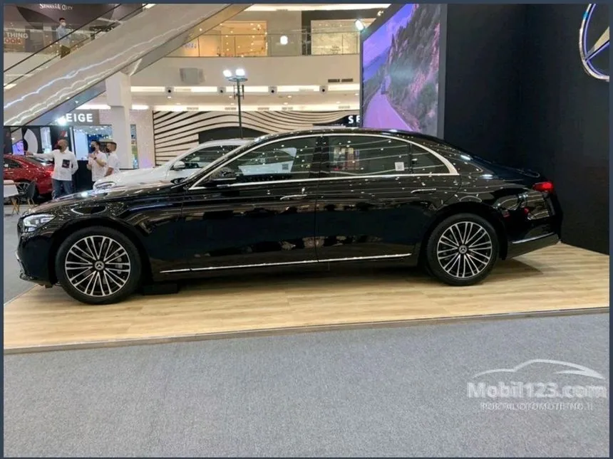 2022 Mercedes-Benz S450 L Sedan