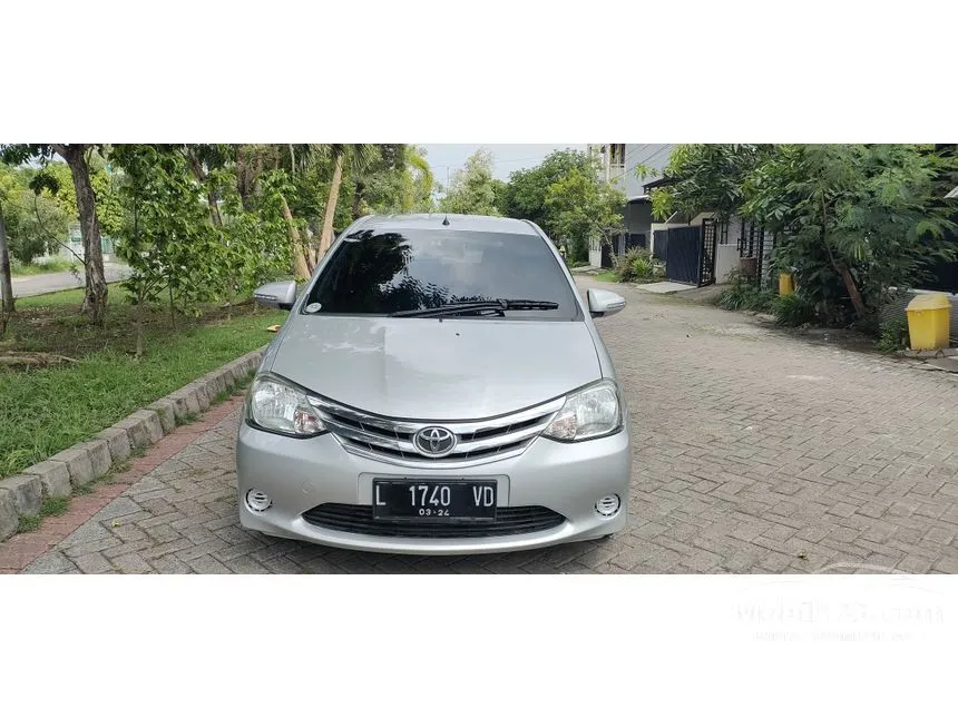 Jual Mobil Toyota Etios Valco 2014 E 1.2 di Jawa Timur Manual Hatchback Silver Rp 87.000.000