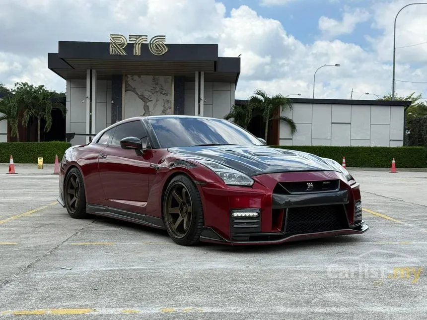 2013 Nissan GT-R Premium Edition Coupe