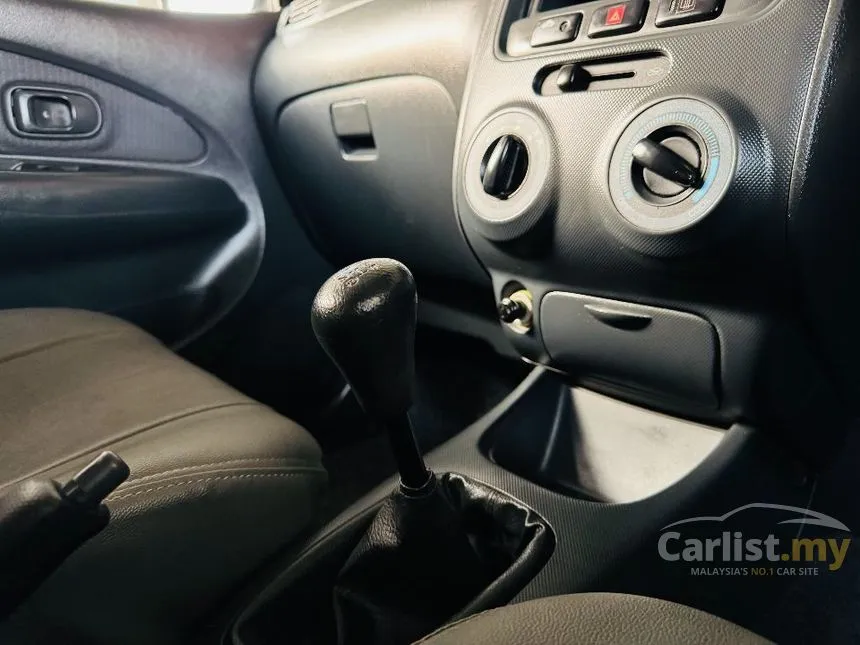 2005 Toyota Avanza MPV