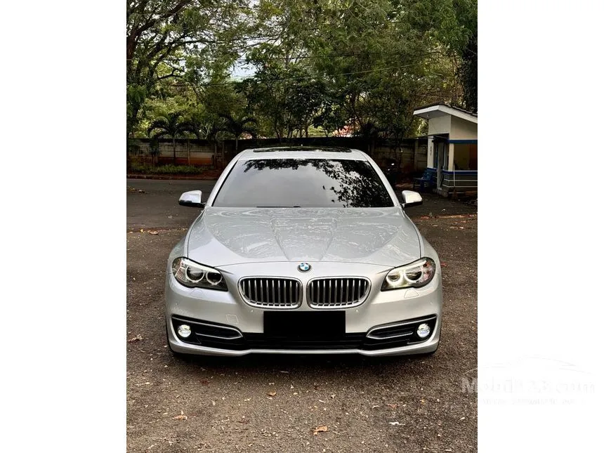 Jual Mobil BMW 520i 2014 Modern 2.0 di DKI Jakarta Automatic Sedan Silver Rp 355.000.000