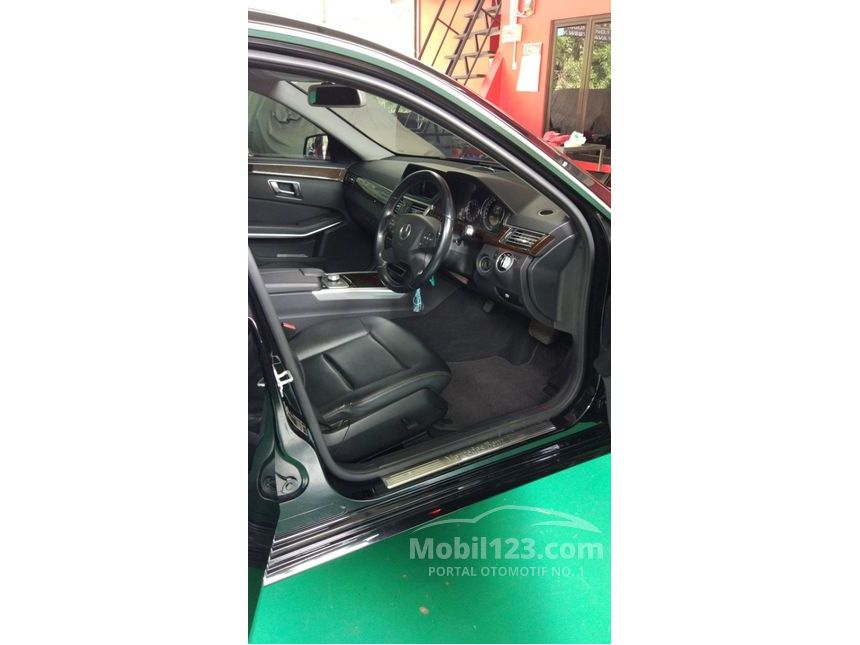 Jual Mobil Mercedes-Benz E200 2012 CGI 1.8 di DKI Jakarta Automatic