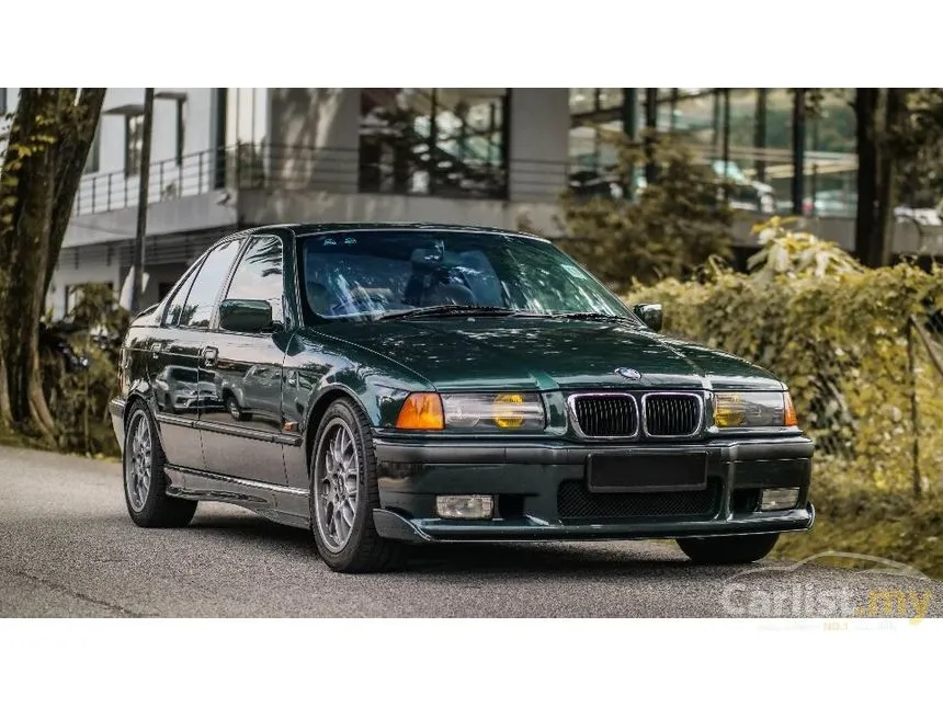1994 BMW 325i Sedan