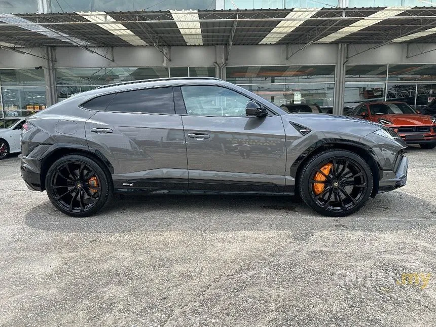 2023 Lamborghini Urus SUV