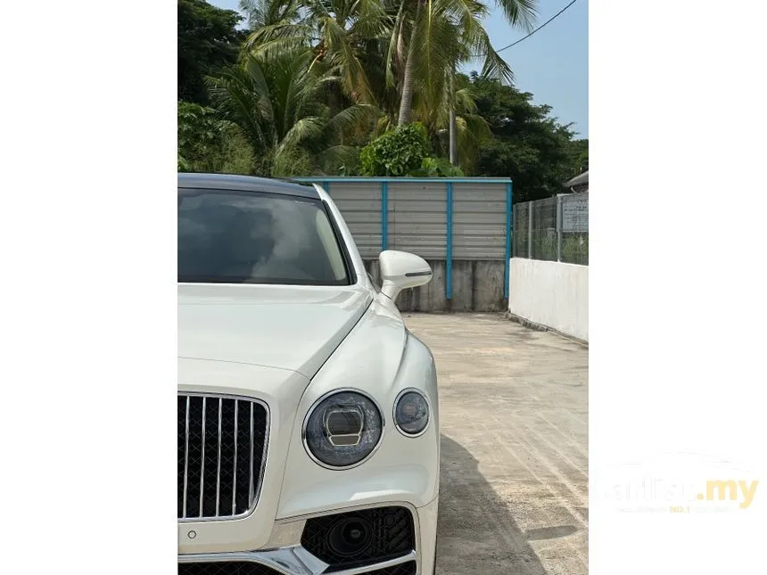 2021 Bentley Flying Spur V8 First Edition Sedan
