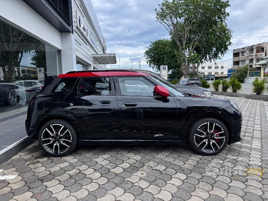 2025 MINI Aceman John Cooper Works E SUV