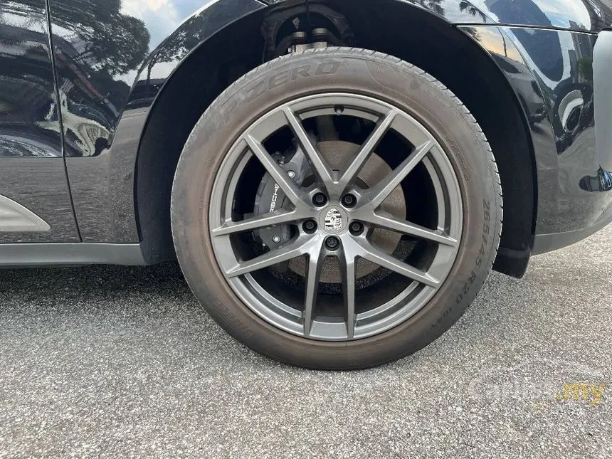 2023 Porsche Macan SUV