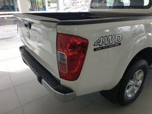2018 Nissan Navara 2.5 NP300 SE Pickup Truck Crazy Sales Year End up to RM15000